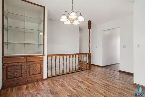 Dining - 4210 Hermans Loop, Yankton, SD 57078 photo 1 of 2