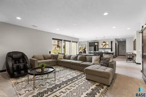 Living - 6701 E Spitfire Cir, Sioux Falls, SD 57110 photo 10 of 10