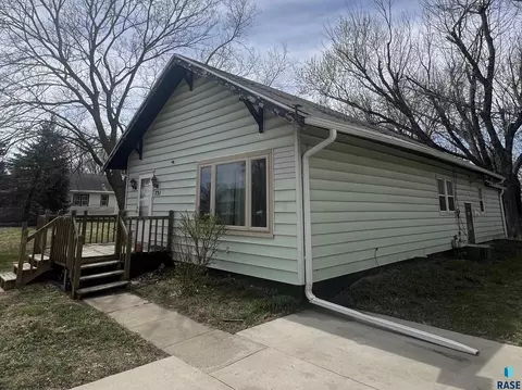 731 Florida St, Centerville, SD 57014 photo 2