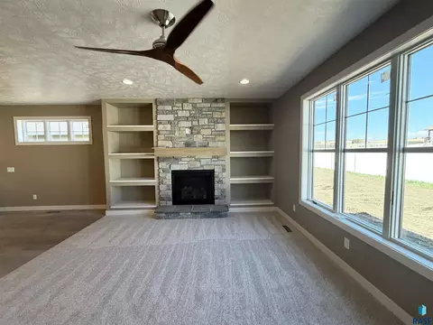 Living - 7004 E Copper Stone Cir, Sioux Falls, SD 57110 photo 2 of 4
