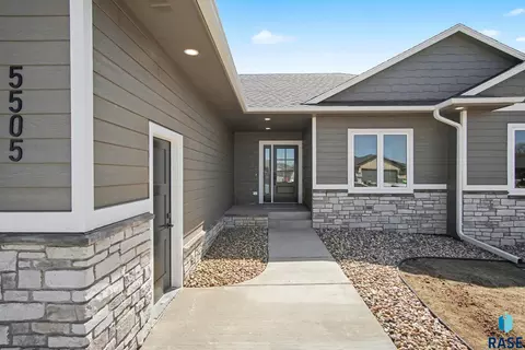 Other - 5505 E Morningside Cir, Sioux Falls, SD 57110 photo 1 of 11