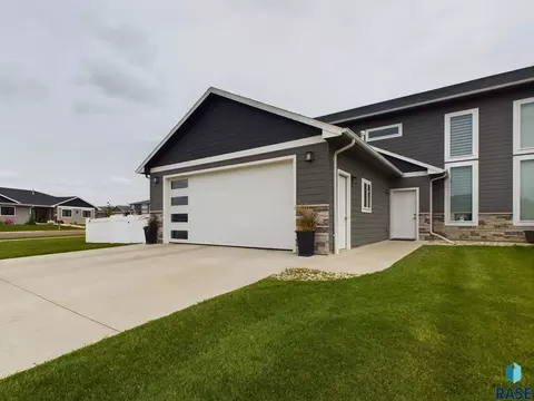 7300 S Audie Ave, Sioux Falls, SD 57108