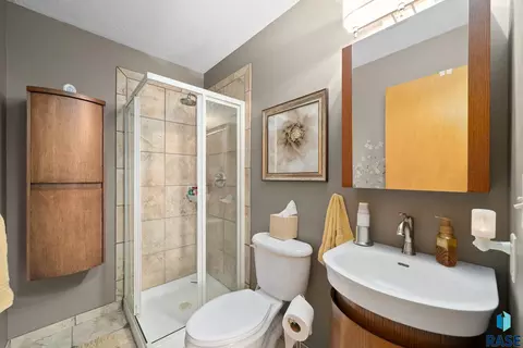 Bath - 24404 View Dr, Dell Rapids, SD 57022 photo 6 of 6