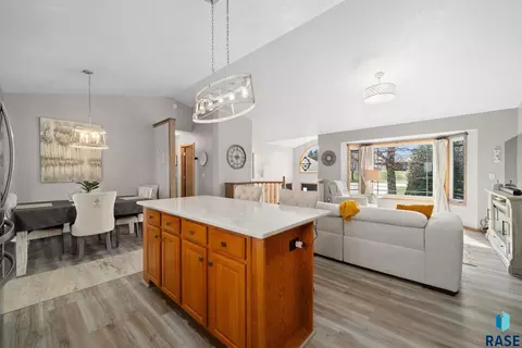 Kitchen - 24404 View Dr, Dell Rapids, SD 57022 photo 1 of 6