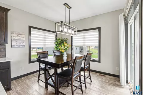 Dining - 1900 S Firefly Dr, Sioux Falls, SD 57110 photo 1 of 1