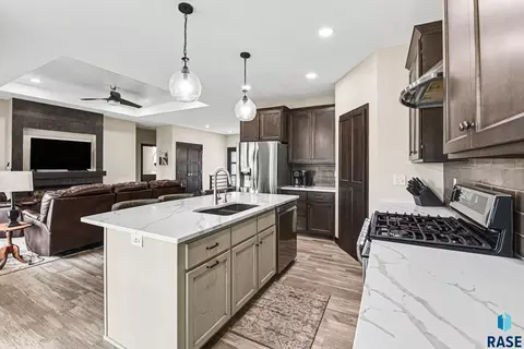 Kitchen - 1900 S Firefly Dr, Sioux Falls, SD 57110 photo 2 of 3