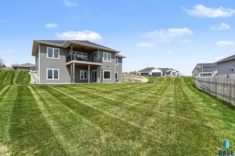 Exterior - 1900 S Firefly Dr, Sioux Falls, SD 57110 photo 2 of 2