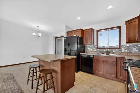 6509 S Tomar Rd, Sioux Falls, SD 57108 photo 12