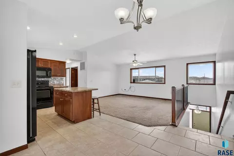 6509 S Tomar Rd, Sioux Falls, SD 57108 photo 7