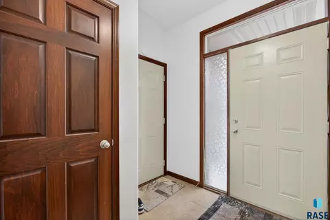 6509 S Tomar Rd, Sioux Falls, SD 57108 photo 5