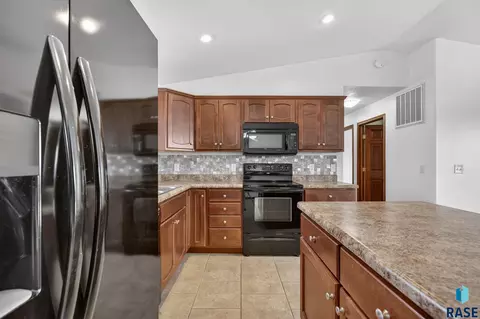 6509 S Tomar Rd, Sioux Falls, SD 57108 photo 15
