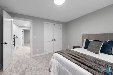 Bedroom - 800 S James Ave, Tea, SD 57064 photo 8 of 10