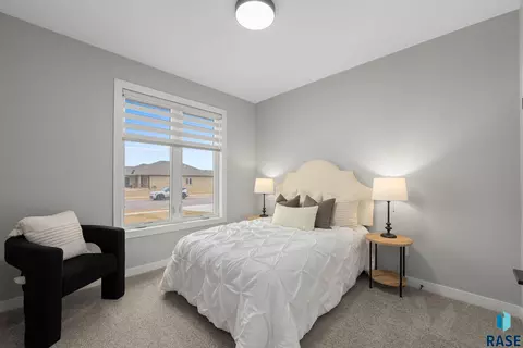 Bedroom - 800 S James Ave, Tea, SD 57064 photo 3 of 10