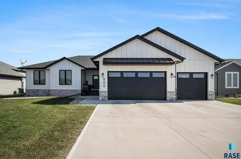 800 S James Ave, Tea, SD 57064