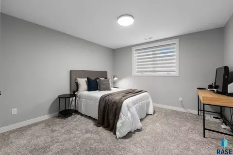 Bedroom - 800 S James Ave, Tea, SD 57064 photo 7 of 10