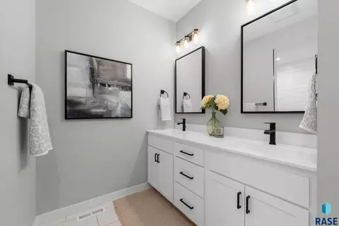 Bath - 800 S James Ave, Tea, SD 57064 photo 1 of 4