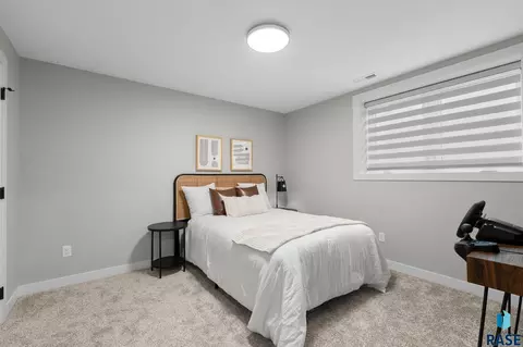 Bedroom - 800 S James Ave, Tea, SD 57064 photo 9 of 10
