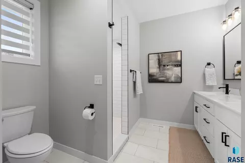 Bath - 800 S James Ave, Tea, SD 57064 photo 2 of 4