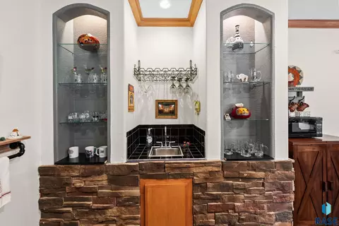 Kitchen - 18 E Big Sky Pl, Sioux Falls, SD 57110 photo 5 of 5