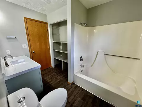 Bath - 4401 E 20th St, Sioux Falls, SD 57103 photo 2 of 2