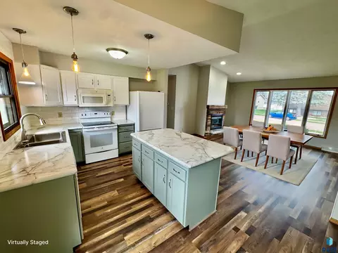 Kitchen - 4401 E 20th St, Sioux Falls, SD 57103 photo 1 of 4
