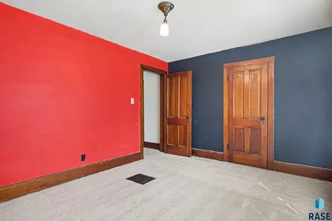 Bedroom - 471 E 2nd St, Parker, SD 57053 photo 4 of 4