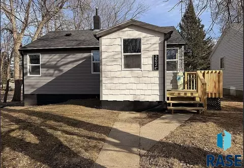 202 8th Ave S, Clear Lake, SD 57226