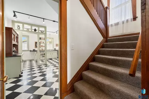 Entry Way - 710 E 2nd St, Canton, SD 57013 photo 1 of 5