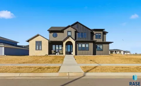 Exterior - 1130 E Madison St, Tea, SD 57064 photo 1 of 14