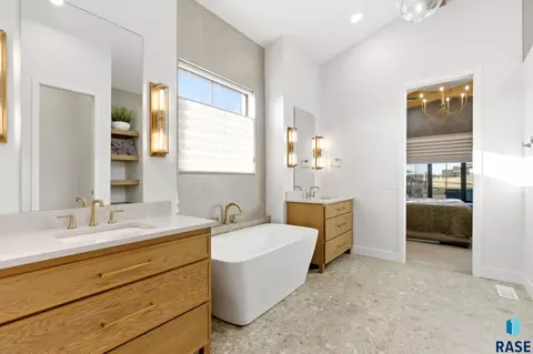 Bath - 1130 E Madison St, Tea, SD 57064 photo 5 of 8