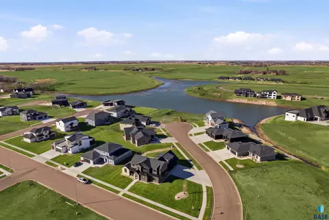 View/Area - 1130 E Madison St, Tea, SD 57064 photo 2 of 4