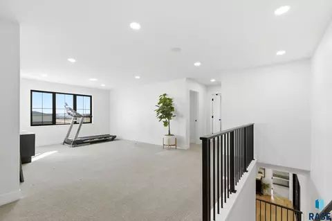 Entry Way - 1130 E Madison St, Tea, SD 57064 photo 5 of 5