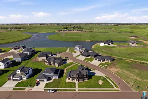 View/Area - 1130 E Madison St, Tea, SD 57064 photo 3 of 4