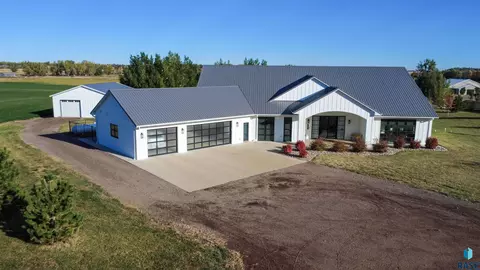 46592 268th St, Sioux Falls, SD 57106