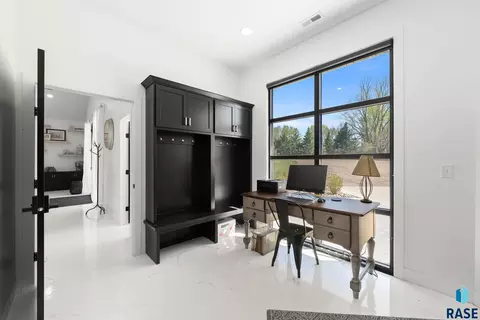 Entry Way - 46592 268th St, Sioux Falls, SD 57106 photo 1 of 1