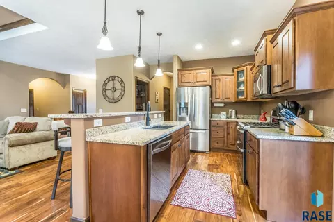 Kitchen - 7100 E Archstone St, Sioux Falls, SD 57110 photo 1 of 5