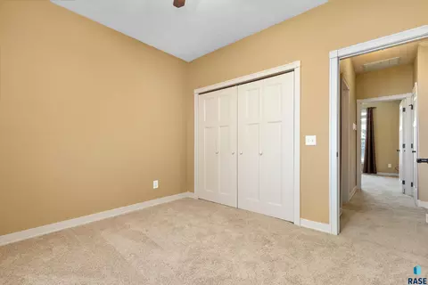 Bedroom - 23931 464th Ave, Chester, SD 57016 photo 3 of 6