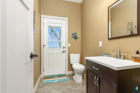 Bath - 23931 464th Ave, Chester, SD 57016 photo 2 of 3
