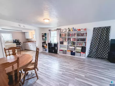 714 NW 3rd St, Madison, SD 57042 photo 13