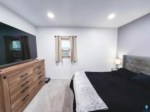 714 NW 3rd St, Madison, SD 57042 photo 17