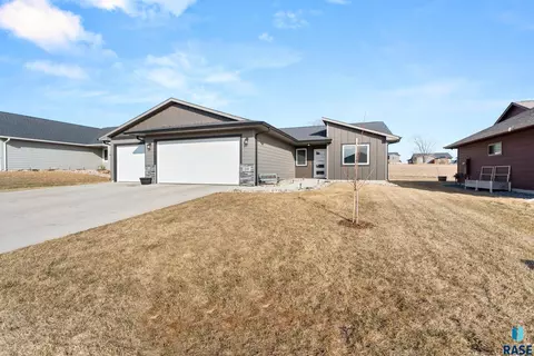 Other - 240 N Ceylon Ave, Tea, SD 57064 photo 13 of 14