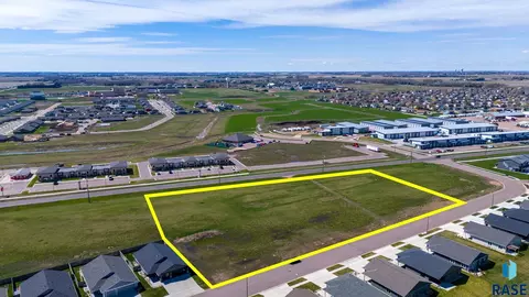 235 Devitt Dr, Harrisburg, SD 57032 photo 7