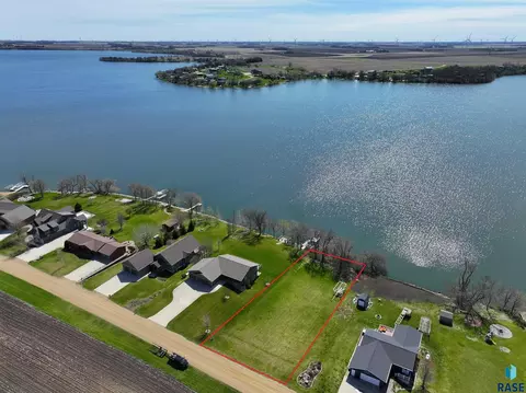 Ramlo Shore Dr, Hendricks, SD 56136
