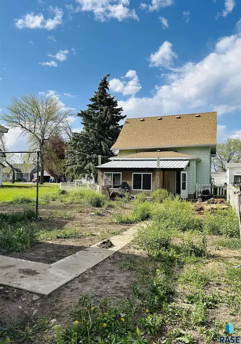 Other - 115 E Turner St, Irene, SD 57037 photo 4 of 4