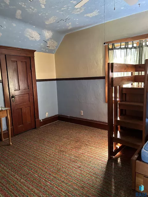 Bedroom - 115 E Turner St, Irene, SD 57037 photo 1 of 2