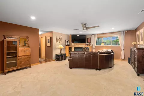 3601 E Madison St, Sioux Falls, SD 57103 photo 29