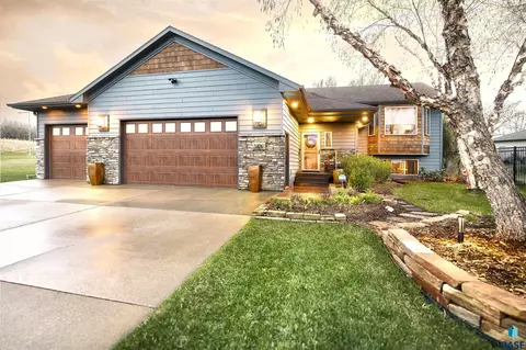 3601 E Madison St, Sioux Falls, SD 57103