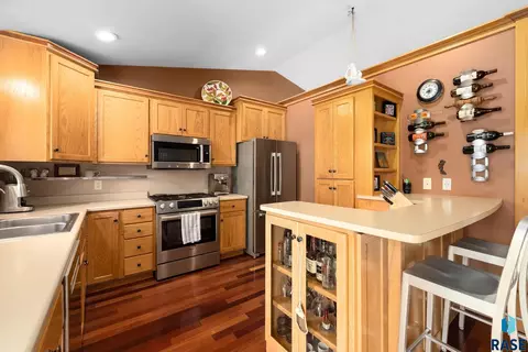 3601 E Madison St, Sioux Falls, SD 57103 photo 9