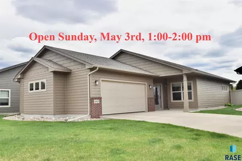 4905 E 61st St, Sioux Falls, SD 57108