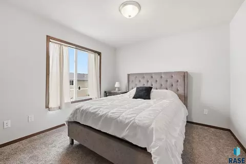 Bedroom - 4606 E Whisper Ridge Pl, Sioux Falls, SD 57108 photo 1 of 6